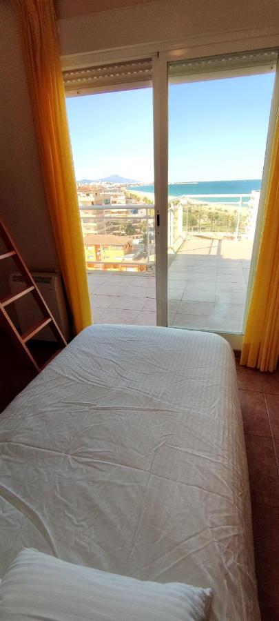Atico Con Espectacular Terraza Frente Al Mar Apartment Peniscola Exterior photo